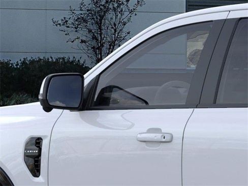 New 2025 Ford Ranger Lariat w/ FX4 Off-Road Package image 20