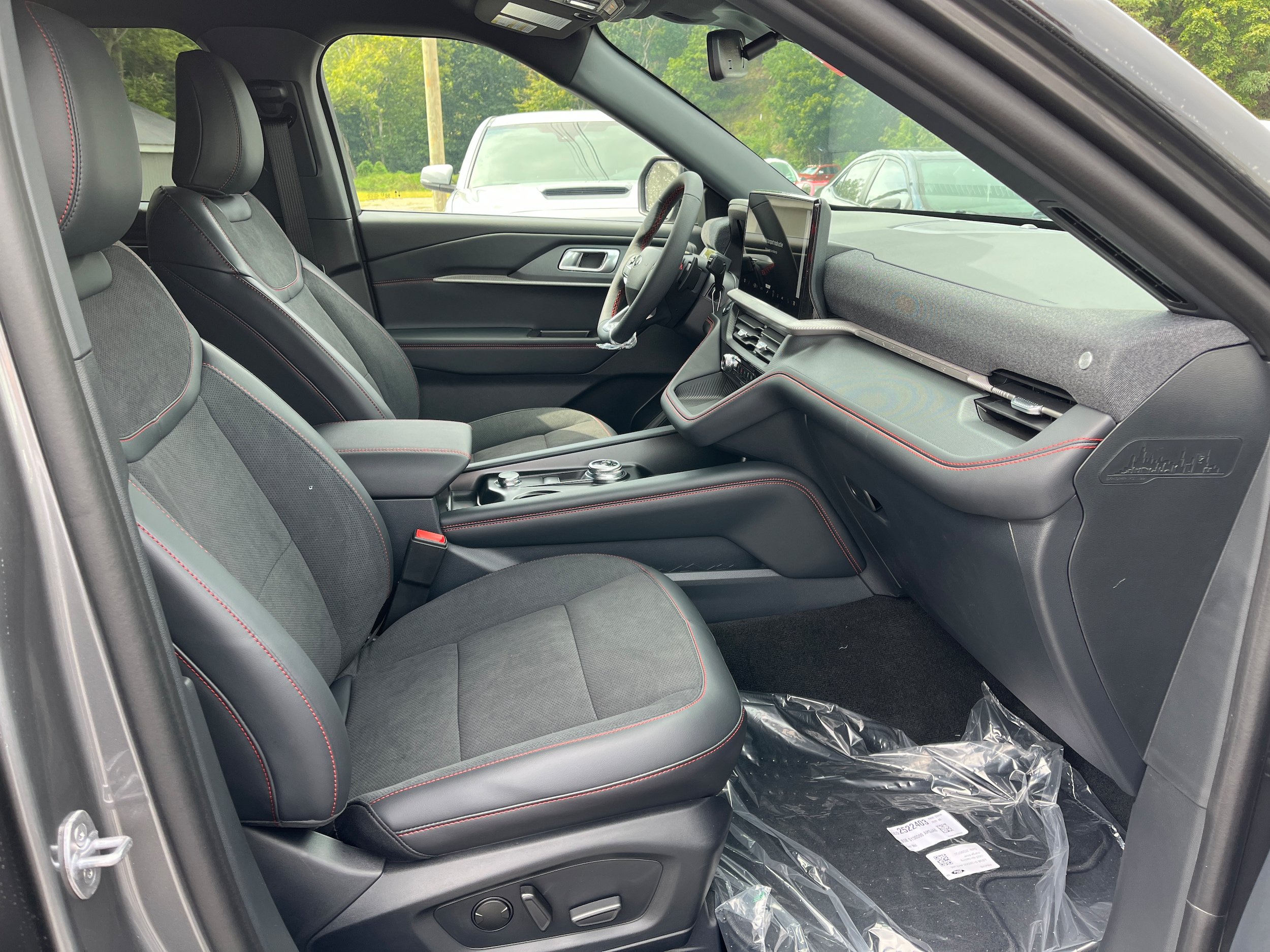 New 2027 Ford Explorer ST AWD/4WD image 6