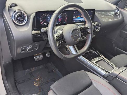 Certified 2025 Mercedes-Benz GLA 250 image 10
