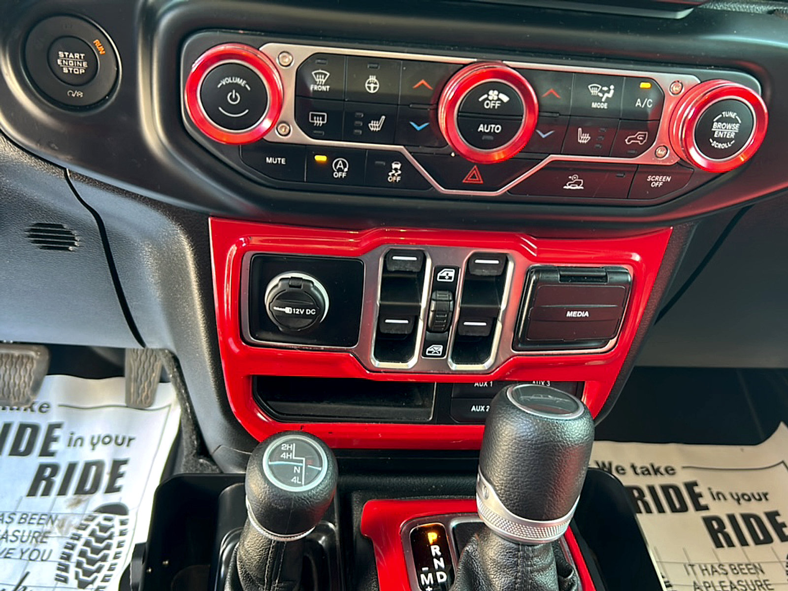 Used 2020 Jeep Gladiator Sport w/ Quick Order Package 24S AWD/4WD image 11