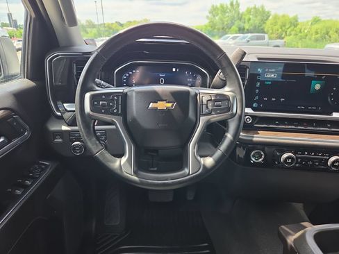 Certified 2023 Chevrolet Silverado 1500 LT AWD/4WD image 12