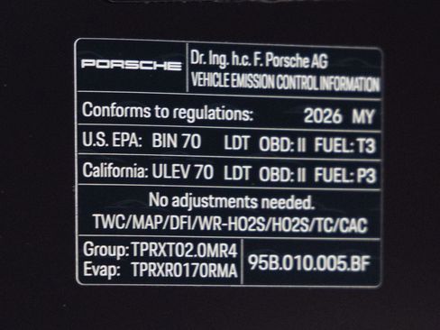 Certified 2026 Porsche Macan Base image 37