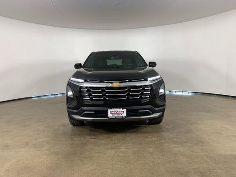 Used 2025 Chevrolet Equinox LT image 3