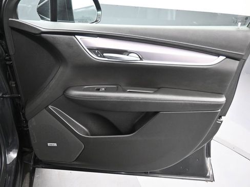 Used 2020 Cadillac XT5 Luxury image 38