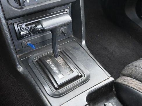 Used 1993 Ford Mustang LX image 21