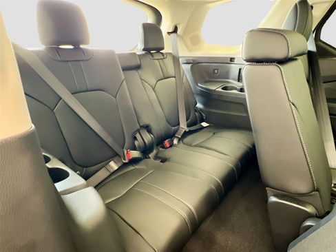 New 2026 Honda Pilot image 27