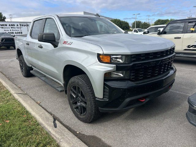 Used 2022 Chevrolet Silverado 1500 Custom Trail Boss w/ LPO, Dark Essentials Package AWD/4WD image 2