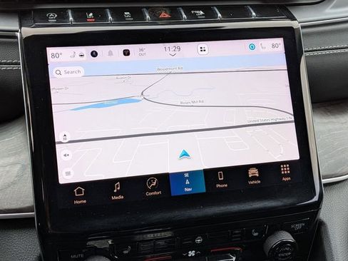 Certified 2023 Jeep Grand Cherokee L Limited w/ Black Appearance Package image 26