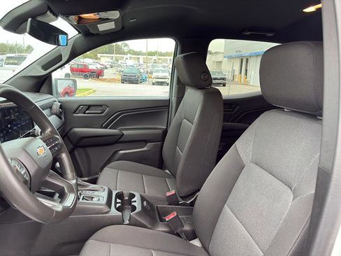 Used 2024 Chevrolet Colorado W/T RWD image 14