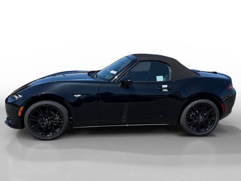 New 2026 MAZDA MX-5 Miata Club w/ Interior Package RWD image 2