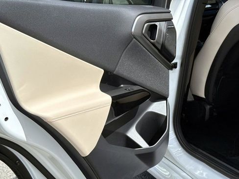 New 2026 BMW X3 xDrive30 w/ M Sport Package AWD/4WD image 13