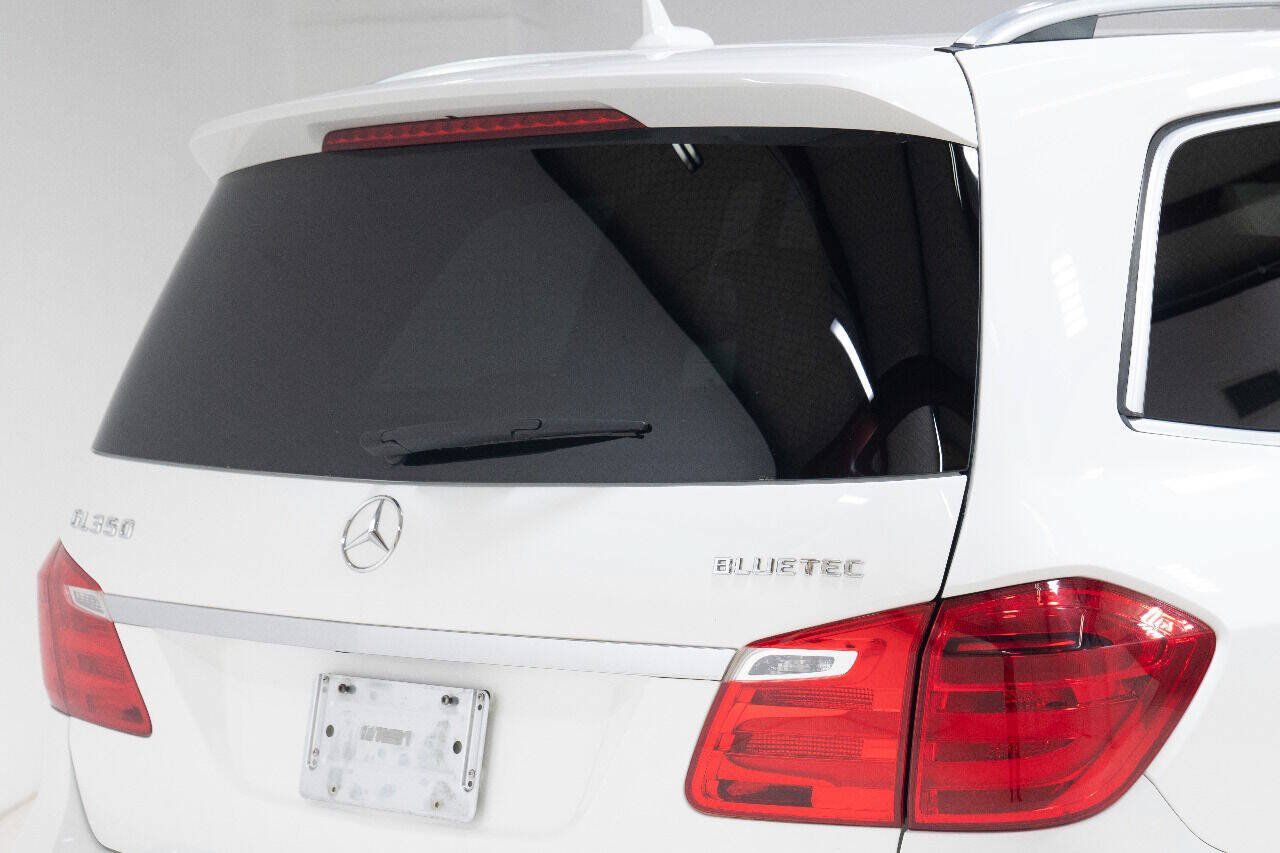 Used 2015 Mercedes-Benz GL 320 BlueTEC 4MATIC image 23