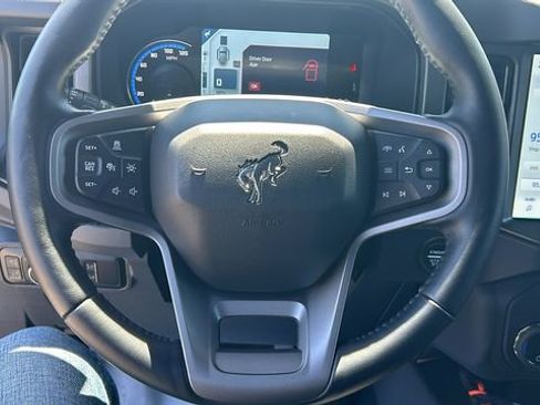 Certified 2024 Ford Bronco Badlands AWD/4WD image 18