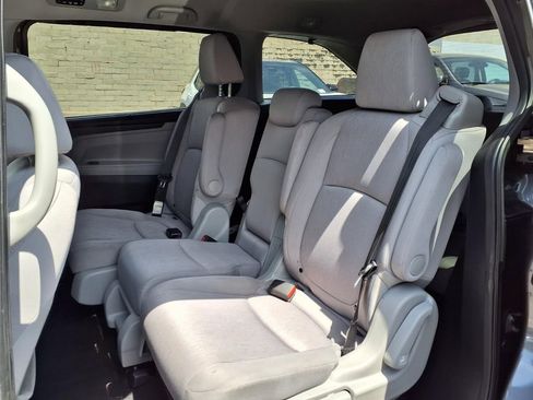 Used 2019 Honda Odyssey EX image 12