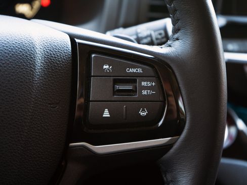 Used 2025 Honda Odyssey Touring image 22