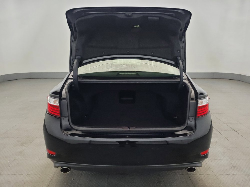 Used 2015 Lexus ES 350 w/ Luxury Package FWD image 29