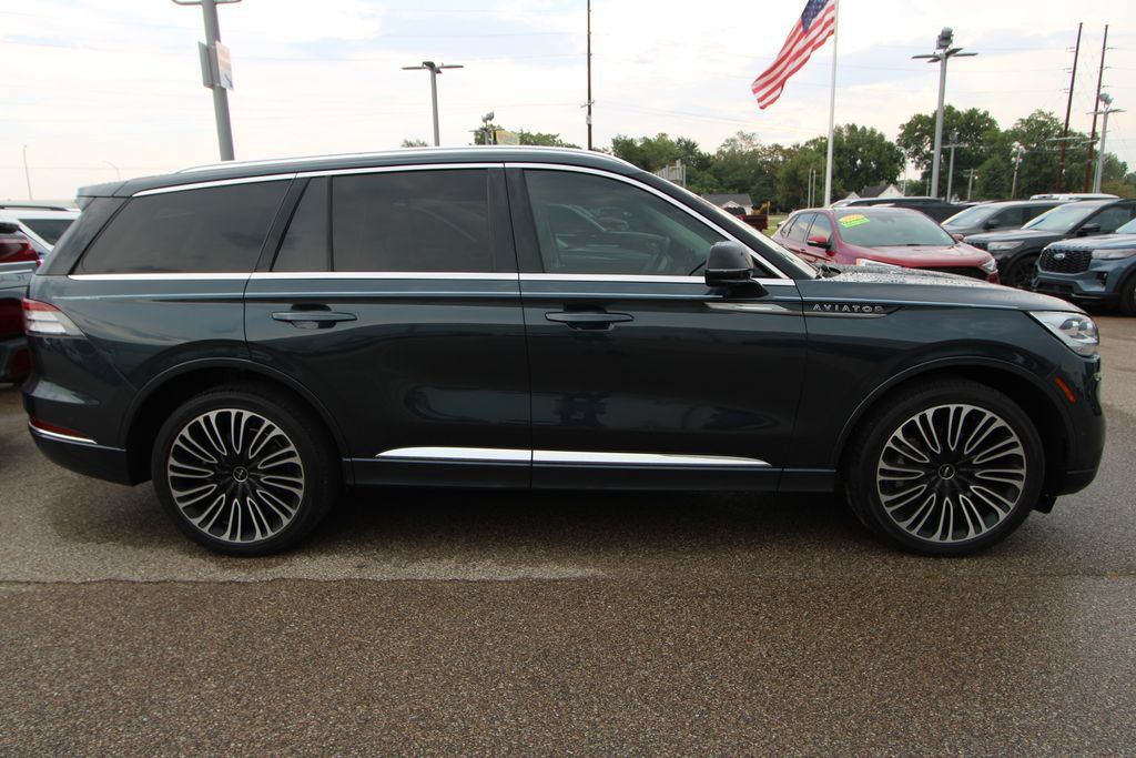 Used 2024 Lincoln Aviator Black Label w/ Dynamic Handling Package AWD/4WD image 10