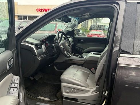 Used 2017 Chevrolet Tahoe LT w/ Luxury Package AWD/4WD image 13