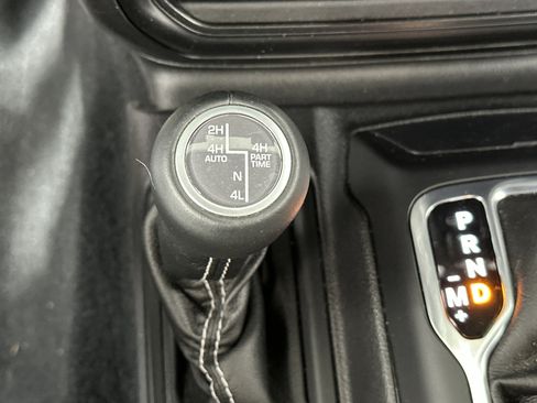 Used 2022 Jeep Wrangler Unlimited Sahara w/ Cold Weather Group image 27