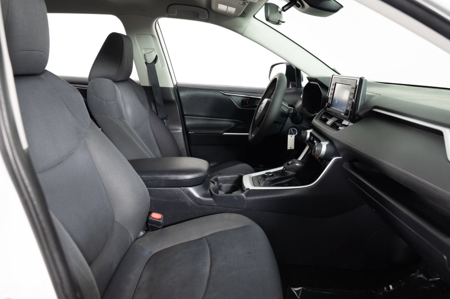 Used 2020 Toyota RAV4 LE w/ All Weather Liner Package AWD/4WD image 25