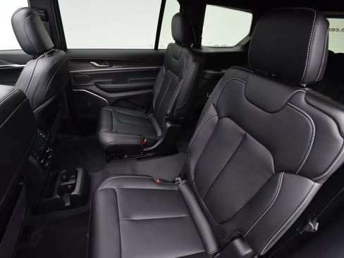 New 2026 Jeep Grand Cherokee L Limited image 36