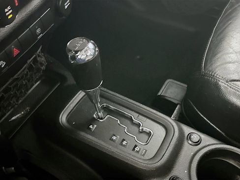 Used 2013 Jeep Wrangler Sahara w/ Connectivity Group image 16