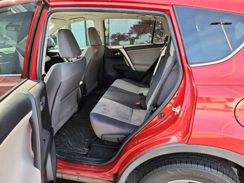 Used 2015 Toyota RAV4 XLE FWD image 26