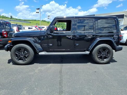 Used 2021 Jeep Wrangler Unlimited Sahara AWD/4WD image 8