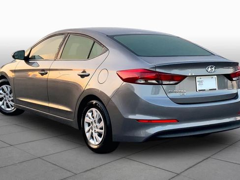 Used 2018 Hyundai Elantra SE FWD image 12