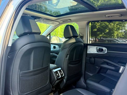 New 2026 Kia Sorento SX AWD/4WD image 17