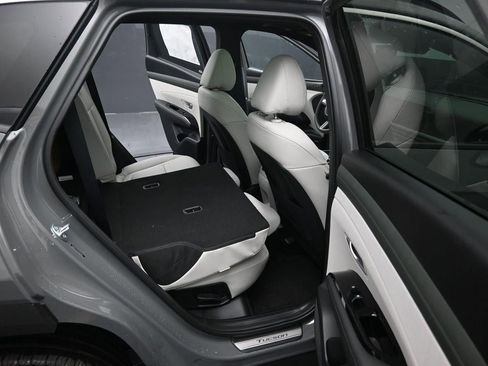 New 2026 Hyundai Tucson Limited image 38