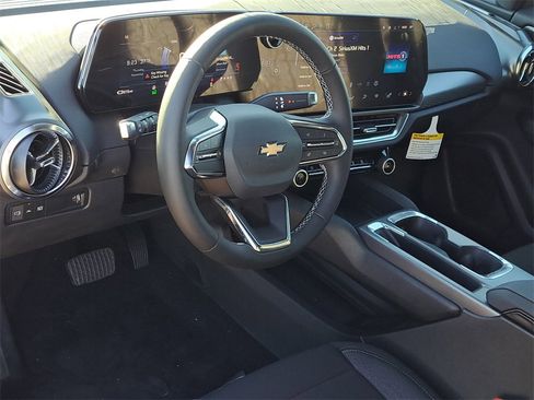 New 2026 Chevrolet Equinox EV LT w/ Comfort Package image 7