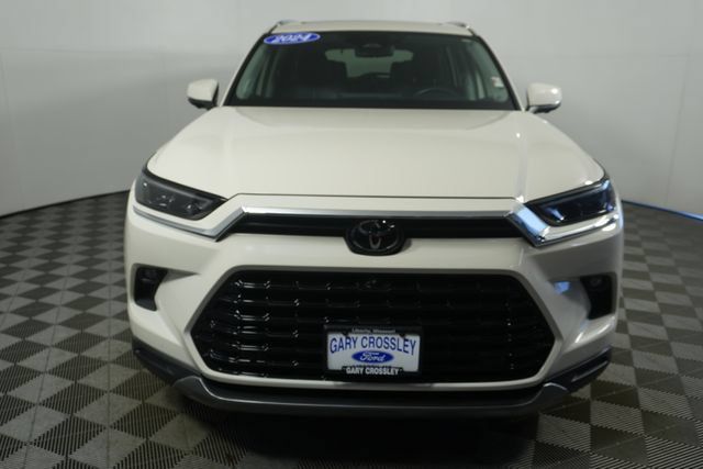 Used 2024 Toyota Grand Highlander AWD image 8
