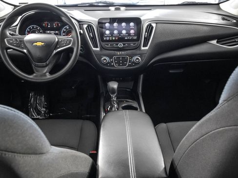 Used 2025 Chevrolet Malibu LT FWD image 23