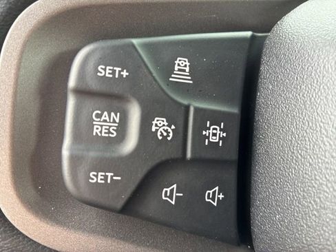 New 2025 Ford Bronco Outer Banks w/ Sasquatch Package image 33