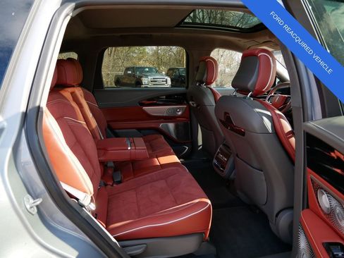 Used 2024 Lincoln Nautilus Black Label w/ Jet Appearance Package (87T) image 9