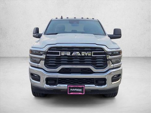 New 2026 RAM 2500 Tradesman w/ Chrome Appearance Group AWD/4WD image 6