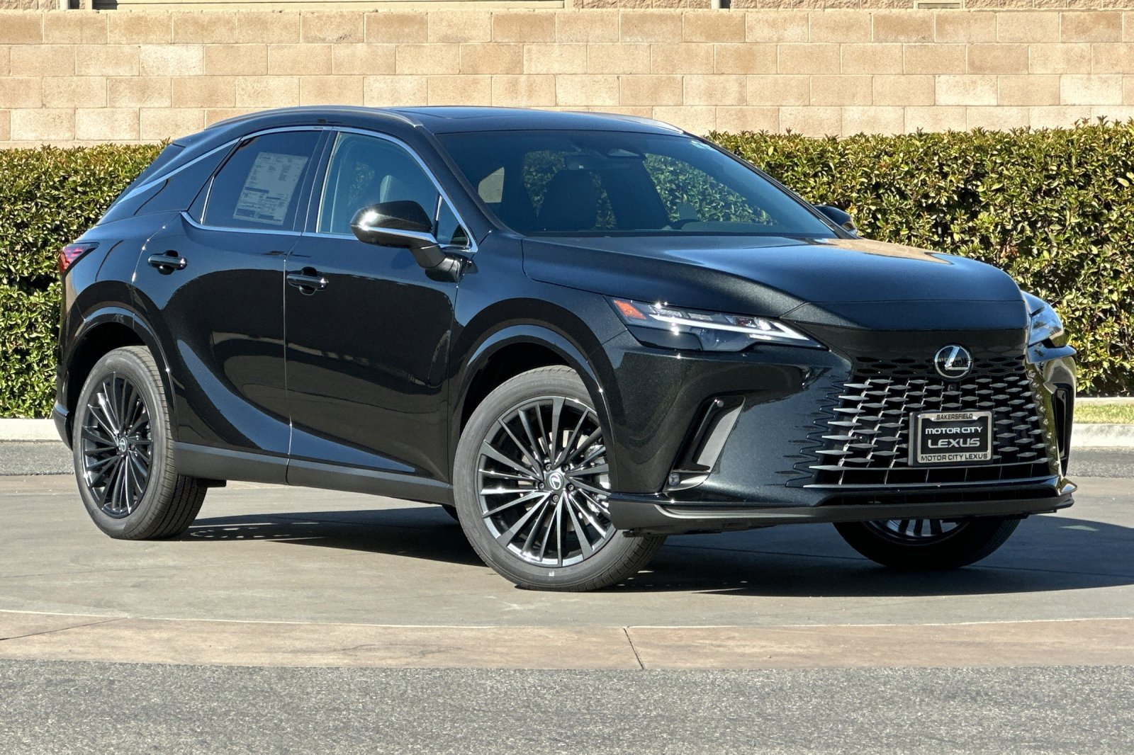 New 2026 Lexus RX 350h AWD/4WD image 2