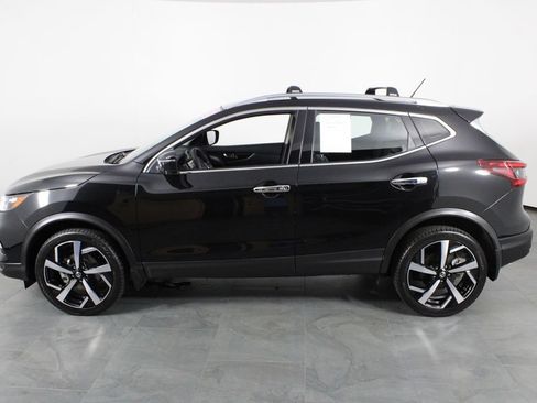 Certified 2021 Nissan Rogue Sport SL FWD image 14