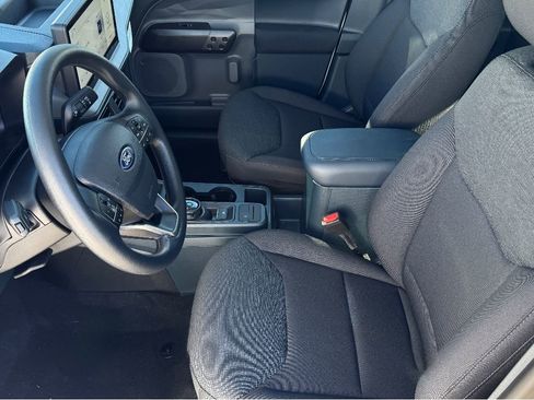 New 2025 Ford Maverick XL image 10