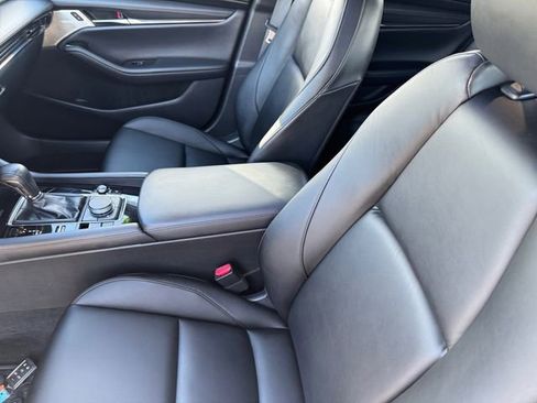 Used 2022 MAZDA MAZDA3 s image 12