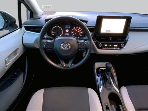 Used 2024 Toyota Corolla LE FWD image 6