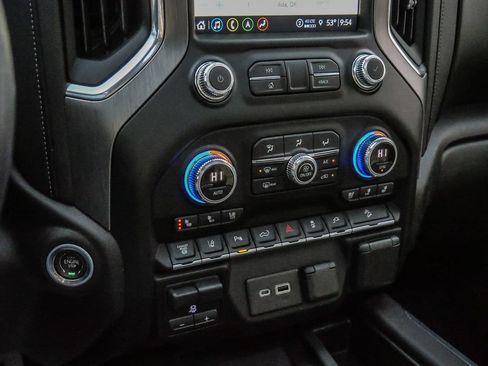 Used 2021 GMC Sierra 2500 Denali w/ Denali Ultimate Package AWD/4WD image 62