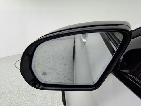 Used 2022 Mercedes-Benz E 350 Sedan image 30