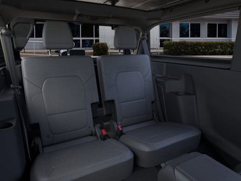 New 2025 Ford Bronco Badlands image 11