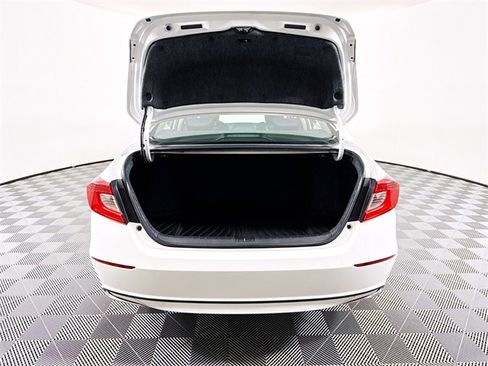 Used 2022 Honda Accord Hybrid image 34