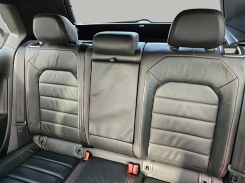 Used 2015 Volkswagen GTI SE image 22