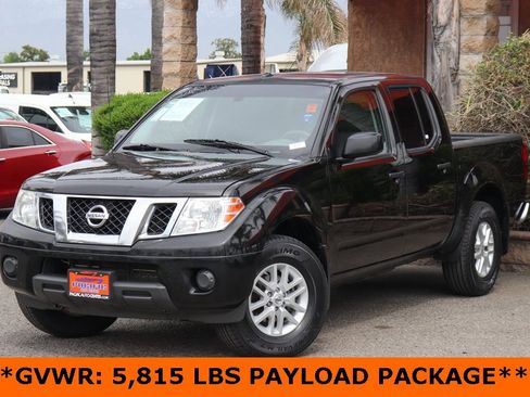 Used 2018 Nissan Frontier SV image 4