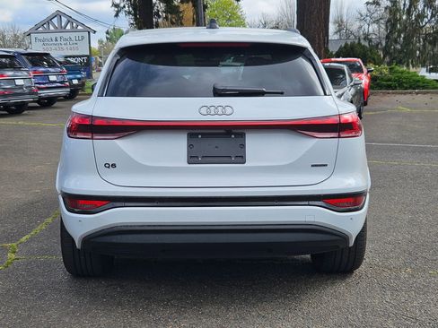 Used 2025 Audi Q6 e-tron Premium Plus w/ Premium Plus image 4