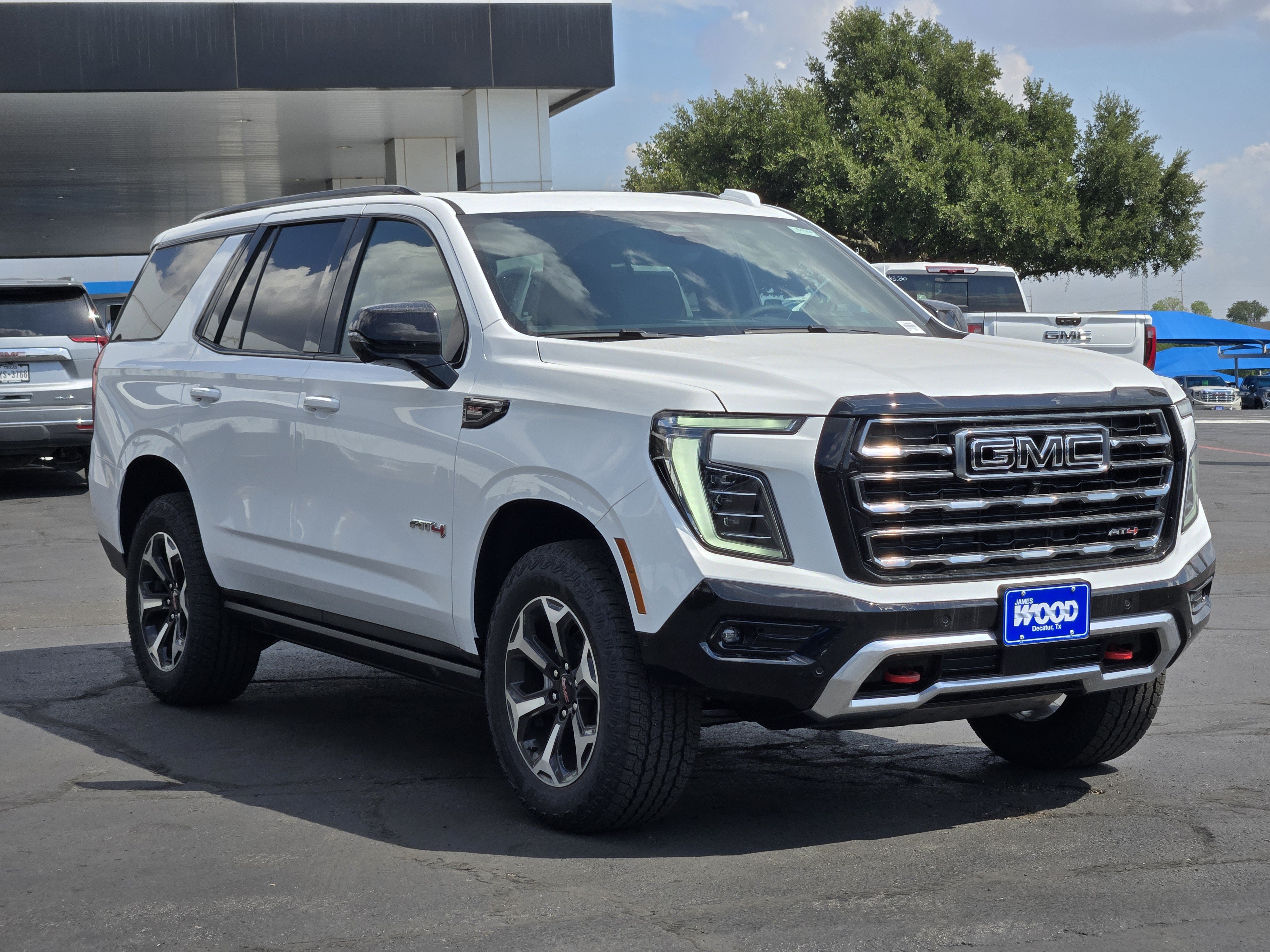 New 2026 GMC Yukon AT4 w/ AT4 Premium Package AWD/4WD image 2